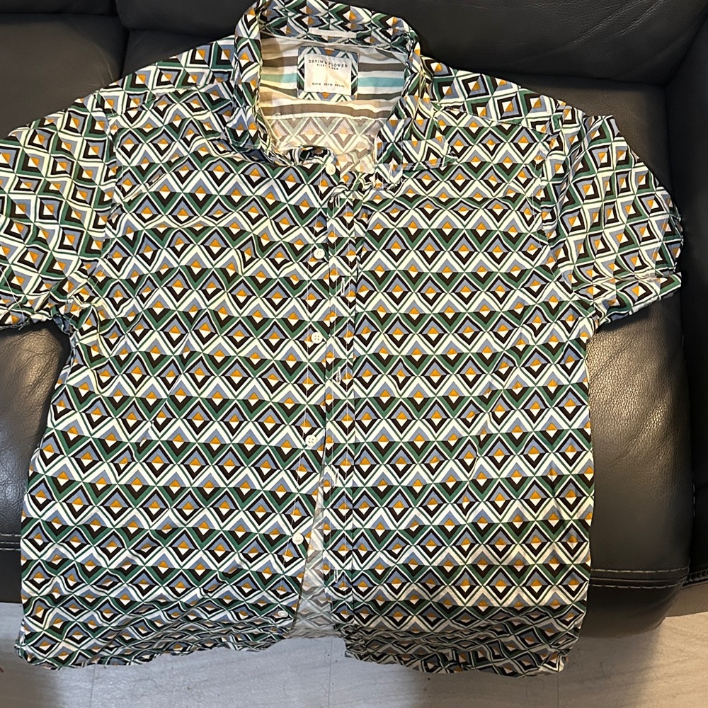 Denim & Flower Short Sleeve Geometric Print Shirt - Green, Black, White, Gold